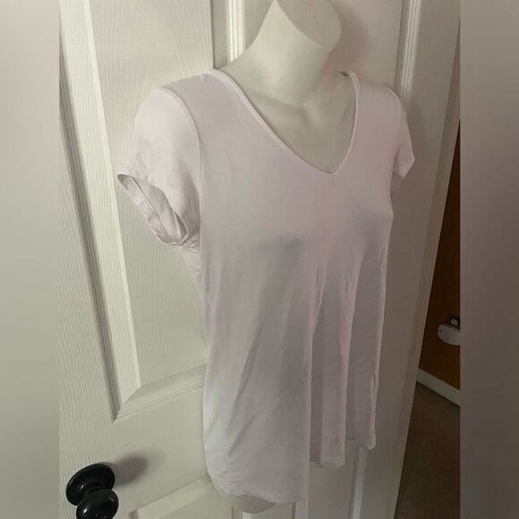 Tahari Women’s White V Neck Short Sleeve Tee Shirt Size Small - Picture 2 of 6